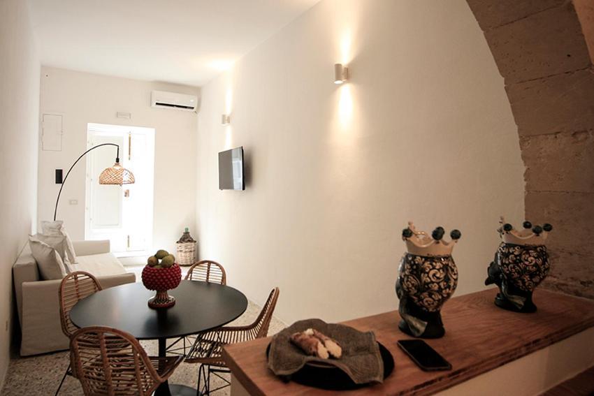 Biddiccia Home In Sicily Noto Luaran gambar