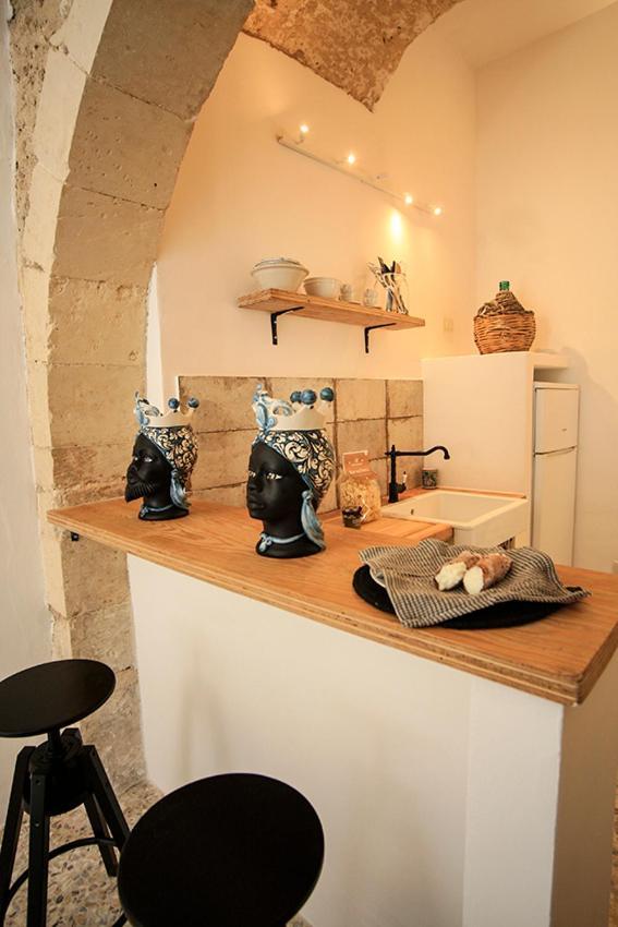 Biddiccia Home In Sicily Noto Luaran gambar