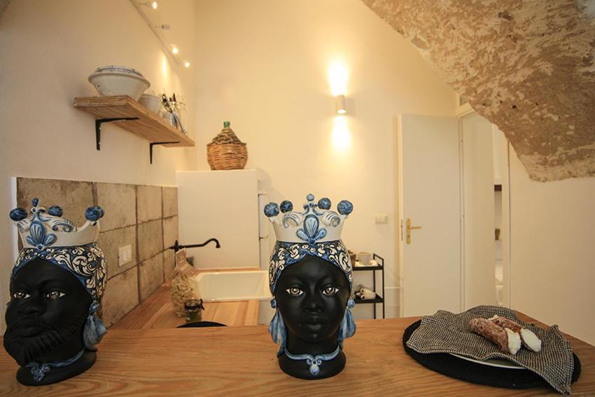 Biddiccia Home In Sicily Noto Luaran gambar